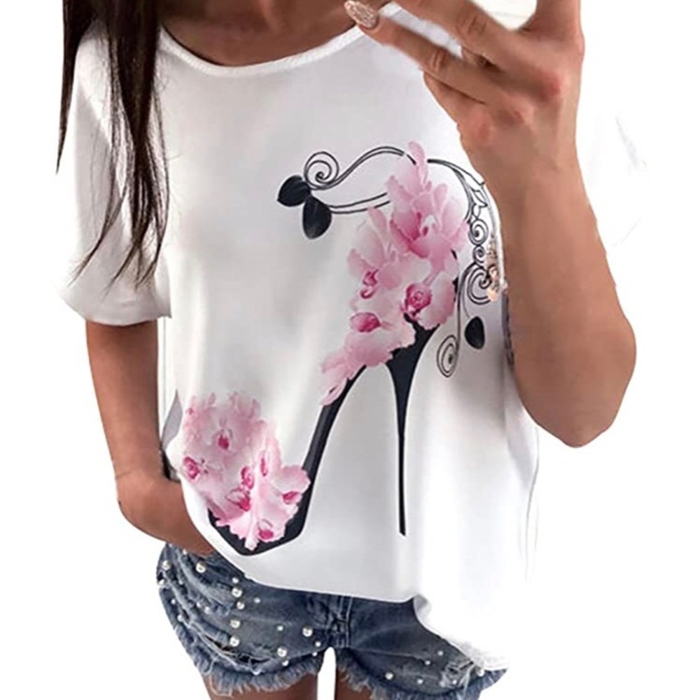 Women’s T-shirt Blouse. Size 6
